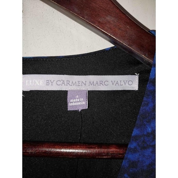 NWT Beautiful Blue Luxe dress by CARMEN MARC VALVO.  Size 4 - Picture 3 of 3
